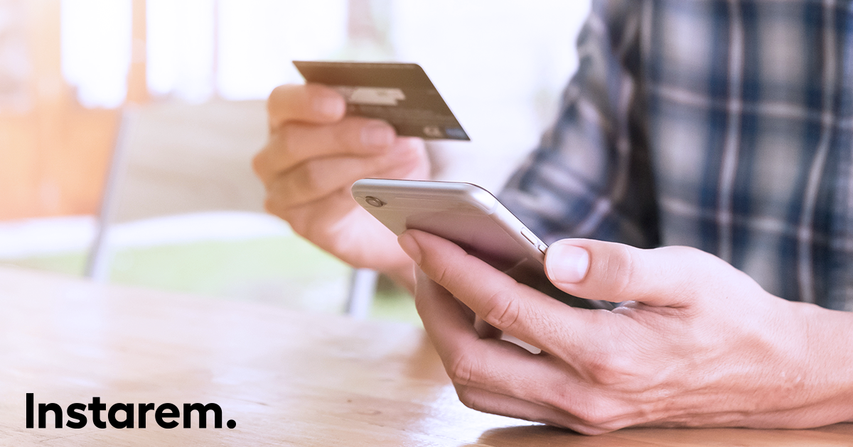 4 reasons why you should send money with a credit card & how to do it