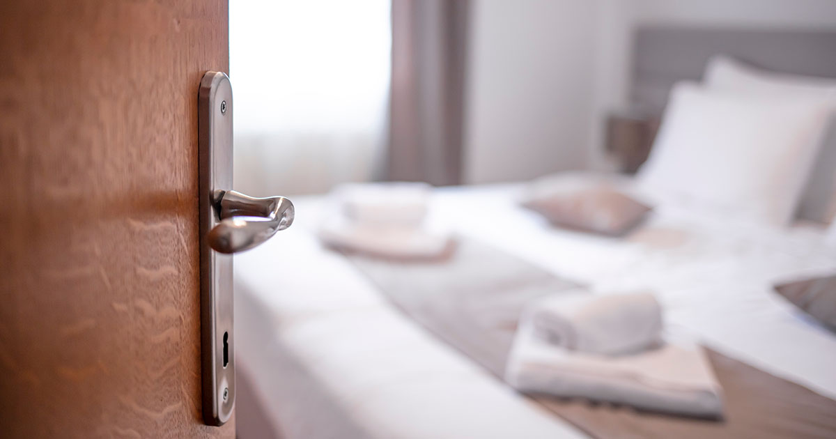 highest paying countries for hotel management